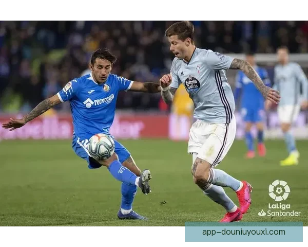 罗伊斯顿镇主场与布朗史葛夫竞技战成平局 双方1-1握手言和 罗伊斯顿镇主场与布朗史葛夫竞技战成平局 双方1-1握手言和